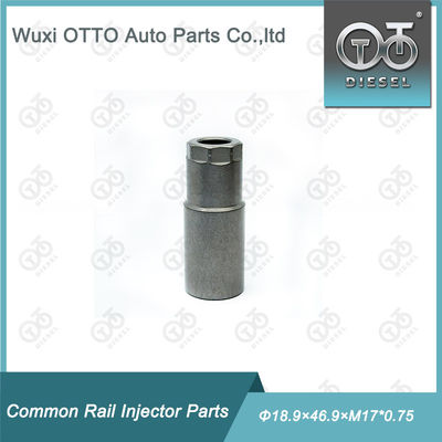 उच्च गति स्टील डीजल ईंधन इंजेक्टर नोजल कैप नट का आकार Φ18.9×46.9×M17*0.75, पेपर बॉक्स पैकिंग में प्लास्टिक बैग के साथ पाइज़ो इंजेक्टर के लिए